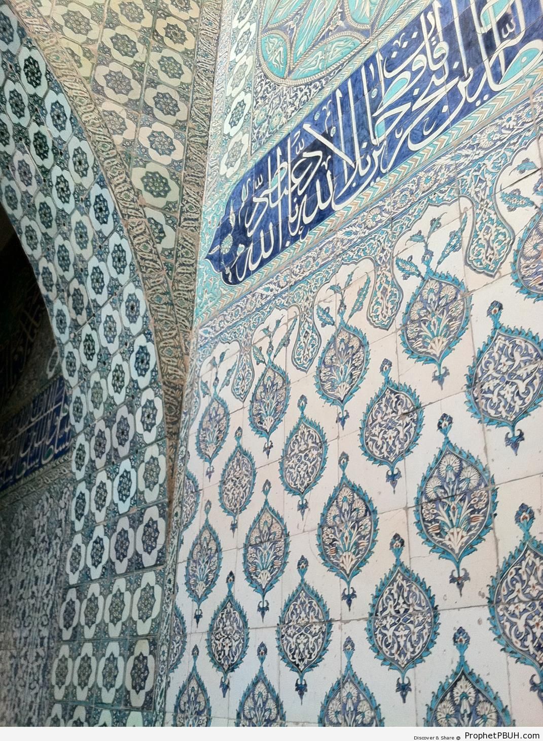 Islamic Tiles (Istanbul, Turkey) - Islamic Architecture 