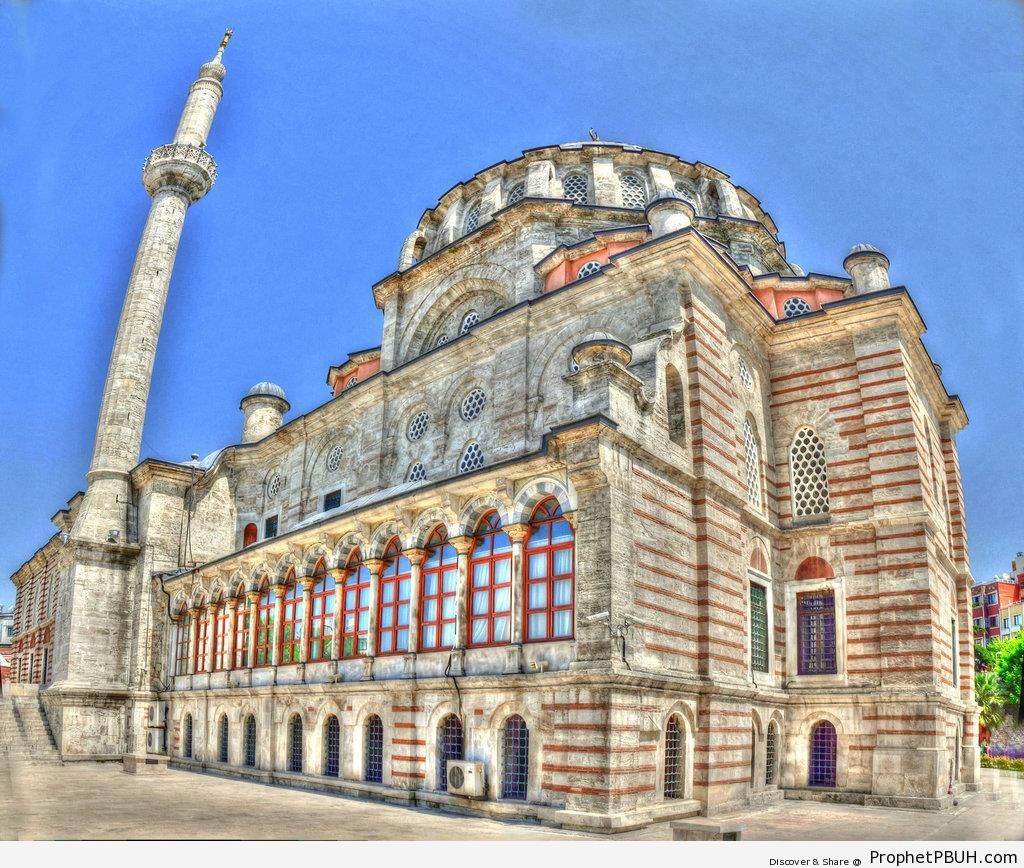 Laleli Mosque in Istanbul, Turkey - Islamic Architecture -Picture