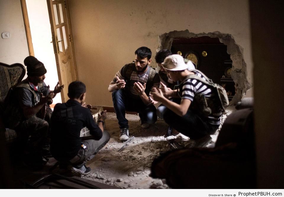 Syrian Rebels Making Prayer Before Fighting - Islamic Posters 